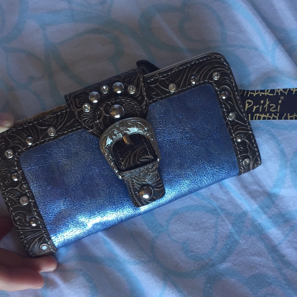Pritzi wallet